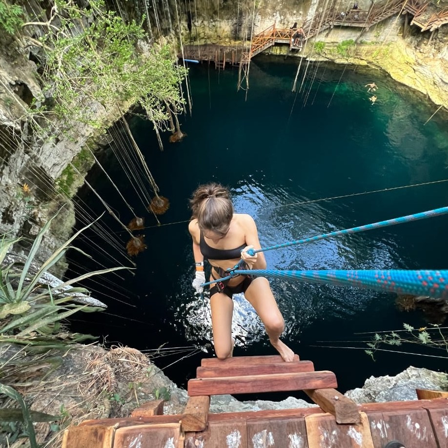 Cenote Secreto Maya