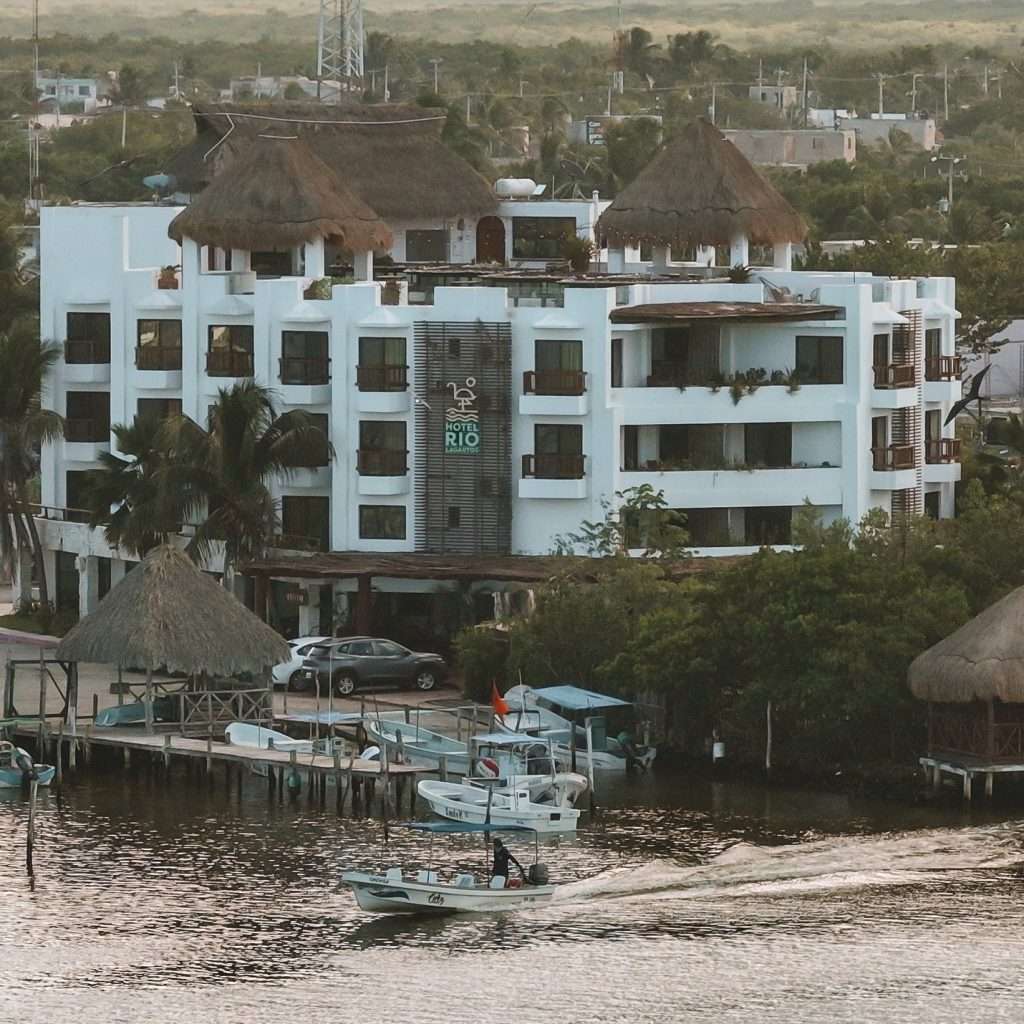 Hotel Río Lagartos Fachada