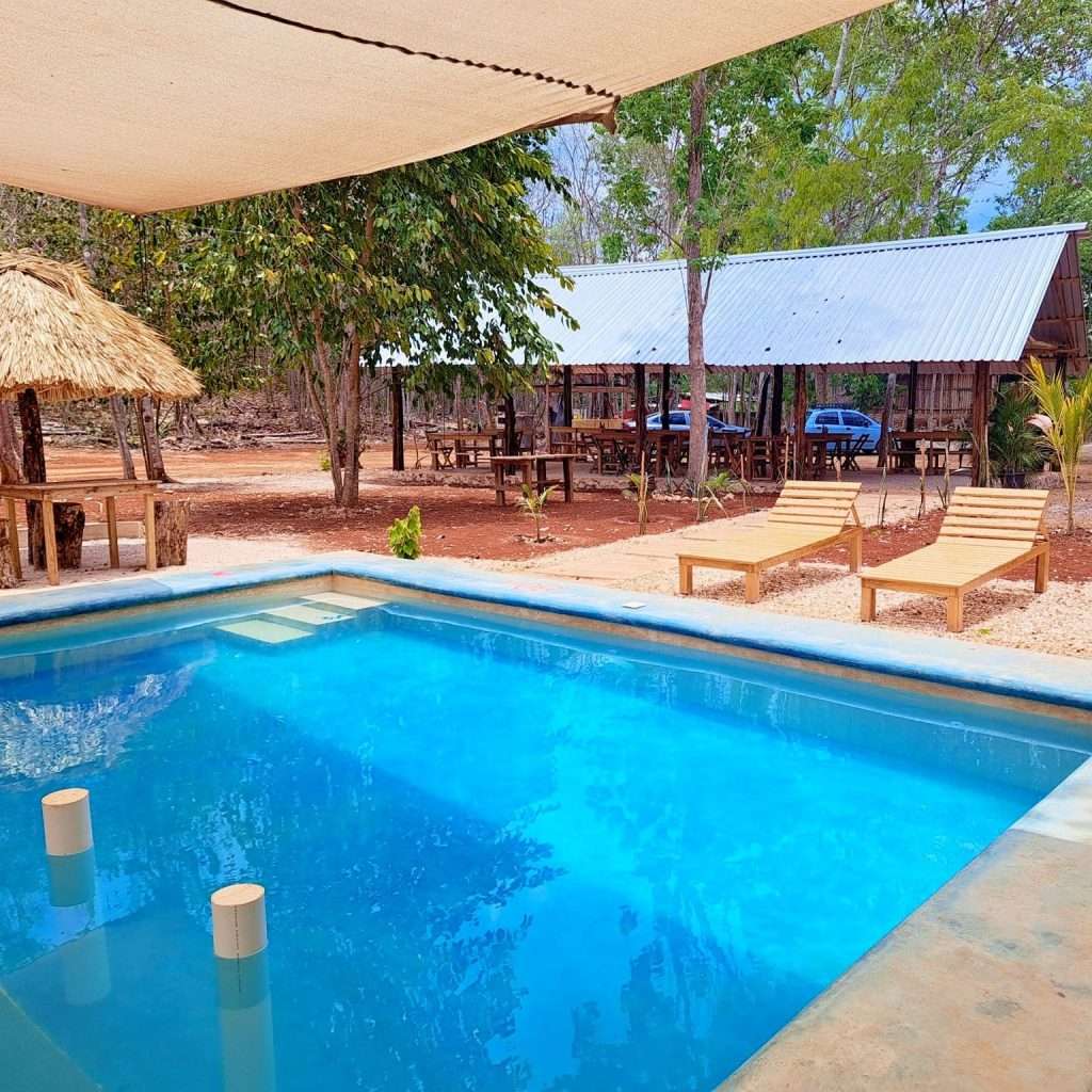 Alberca y Palapa de Rancho los Abuelos