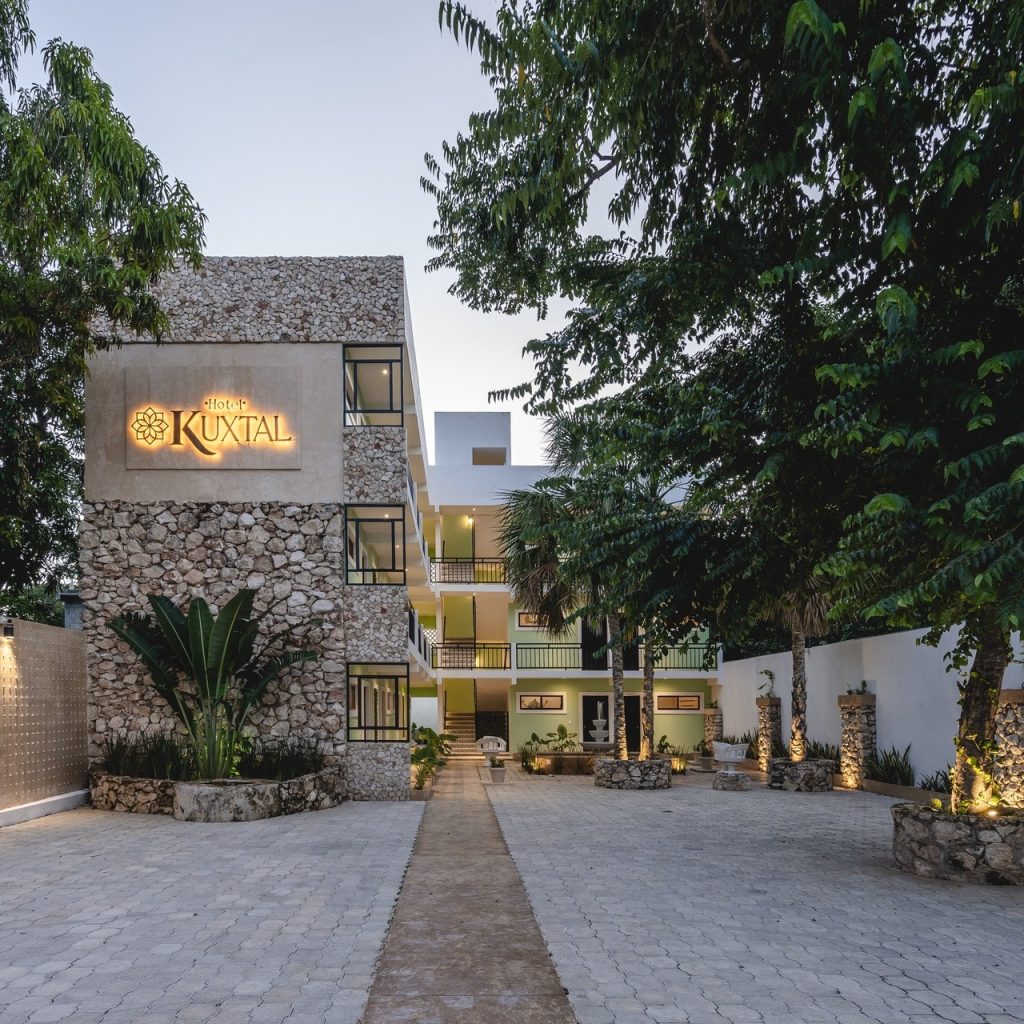 Fachada Hotel Kuxtal